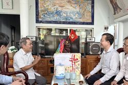 Quan tâm, chăm sóc, tạo điều kiện để gia đình chính sách có cuộc sống ngày càng tốt đẹp hơn