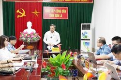 Đồng chí Chủ tịch UBND tỉnh tiếp công dân định kỳ tháng 7