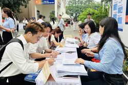 Xu hướng chuyển dịch việc làm dưới tác động của đổi mới công nghệ