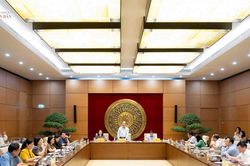 Chương trình 'Quốc hội và cử tri': Đưa dự án Luật sửa đổi, bổ sung một số điều của Luật Trách nhiệm bồi thường của Nhà nước đến gần với nhân dân và cử tri