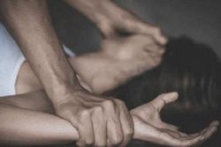 Một đêm trước lễ cưới, chú rể bị người họ hàng của cô dâu tố hãm hiếp: Điều xảy ra hôm sau khiến nhiều người bất ngờ
