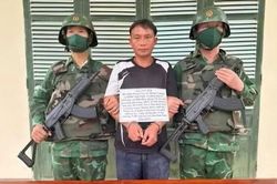 Bắt đối tượng người nước ngo&agrave;i vận chuyển ma t&uacute;y v&agrave;o Việt Nam ti&ecirc;u thụ