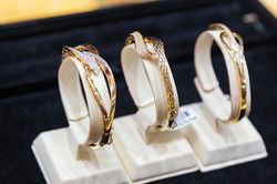 Giá vàng hôm nay 20/7: Quay đầu đi xuống, mất mốc 4.000 USD/ounce
