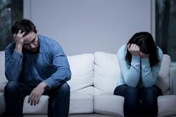 Tôi thấy ê chề vì người tình của chồng vừa già, xấu vừa vô dụng
