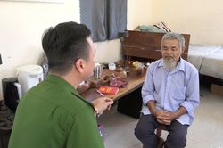 Cho rằng bạn bị xúc phạm mẹ, người đàn ông đâm chết bạn