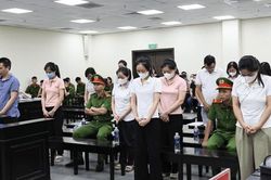Gi&aacute;m đốc C&ocirc;ng ty Herbitech bị tuy&ecirc;n phạt 26 năm t&ugrave;