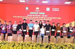 500 phần quà tri ân các gia đình chính sách, người có công tại Sơn La