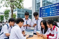 Loạt trường đại học top đầu Hà Nội dự báo điểm chuẩn 2026: Có trường giảm tới 3 điểm
