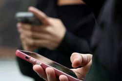 Cộng hòa Czech thông qua dự luật cấm sử dụng điện thoại ở trường học