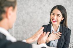 Giữa hàng nghìn kết nối, vì sao con người vẫn thấy cô đơn?