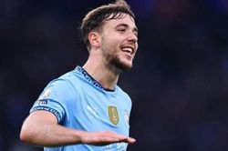 Tin chuyển nhượng 21.7: John Stones chờ tái ngộ người cũ, Barcelona tính phương án B cho Álvarez