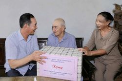 Lãnh đạo tỉnh Thanh Hóa tri ân người có công dịp 27.7