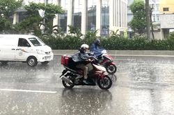 Thời tiết ngày 21/7: Bắc Bộ chiều tối và đêm có mưa rào, Trung Bộ ngày nắng nóng và nắng nóng gay gắt