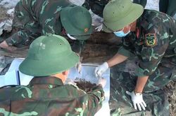 Tiếp tục mở rộng tìm kiếm, sớm đưa các liệt sĩ trở về quê hương