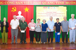 Biên phòng Cửa khẩu cảng Bà Rịa - Vũng Tàu phối hợp các đơn vị trao quà tri ân các thương binh, bệnh binh