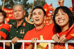 Đạo diễn Huỳnh Lập: 'Tôi cảm thấy bản thân có trách nhiệm phải lan tỏa tinh thần yêu nước'