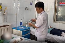 Nỗ lực cứu chữa c&aacute;c nạn nh&acirc;n trong vụ ch&aacute;y xe kh&aacute;ch tr&ecirc;n quốc lộ 1