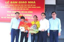 Tỉnh Lâm Đồng: Bàn giao nhà cho thân nhân người hoạt động kháng chiến bị nhiễm chất độc hóa học
