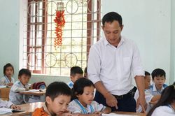 Dự thảo chính sách mở rộng cơ hội học tập cho học sinh dân tộc rất ít người