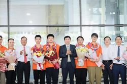 Đón đội tuyển Việt Nam sau thành tích tại Olympic Sinh học quốc tế