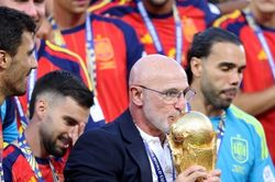 Tây Ban Nha lên ngôi World Cup 2026 và khác biệt của HLV Luis de la Fuente