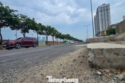 Hiện trạng mặt đường Võ Chí Công sau dự án cống hộp chống ngập