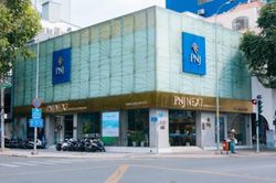 PNJ xin lỗi trước làn sóng 'bán tháo' kim cương