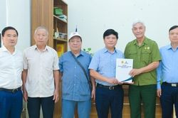Petrovietnam thăm hỏi, động viên thương binh, nạn nhân chất độc da cam tại Hà Nội