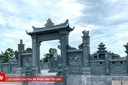Làm rõ chủ nhân 3 khu lăng mộ xây trái phép trên đất do xã quản lý