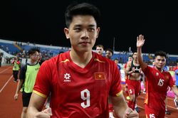 Đình Bắc báo tin cực vui với tuyển Việt Nam trước ASEAN Cup