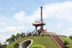 Từ kh&oacute;i lửa chiến tranh đến kh&aacute;t vọng h&ograve;a b&igrave;nh