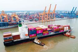VIMC tối ưu hóa lợi nhuận, duy trì ổn định khai thác cảng và vận tải biển