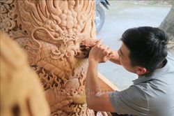 Làng nghề trăm tuổi tìm sức sống mới từ đổi mới và truyền thống