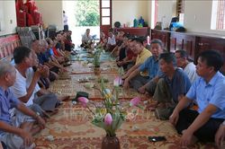 Chính quyền 'trà đàm' để lắng nghe nhân dân