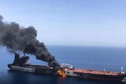 Iran tấn công hai tàu chở dầu, tuyên bố không để 'giọt dầu nào' đi qua Hormuz