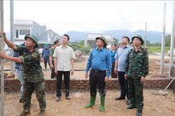 Bí thư Tỉnh ủy Lai Châu kiểm tra công tác khắc phục thiên tai tại xã Mường Than