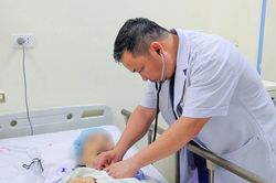 Hai biến cố tim mạch cùng lúc, cụ bà 84 tuổi được cứu nhờ chiến lược điều trị hai giai đoạn