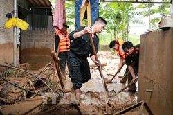 Kiểm tra công tác khắc phục thiên tai tại xã Mường Than
