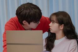 Hwang In Youp và Hyeri thân thiết trong 'Dream To You'