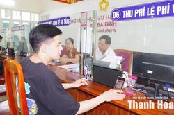 Thực hiện 100% thanh toán qua tài khoản đối với các khoản chi lương và phụ cấp