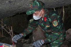 Thêm 2 hài cốt liệt sĩ được tìm thấy tại hang Đá Sập