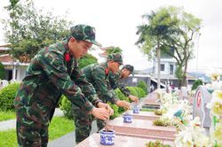 Tự hào lịch sử dân tộc