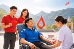 'H&agrave;nh tr&igrave;nh đỏ' lần thứ XIV v&agrave; Lễ t&ocirc;n vinh người hiến m&aacute;u ti&ecirc;u biểu diễn ra v&agrave;o ng&agrave;y 23-24/7