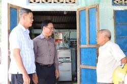 Đoàn công tác số 1 khảo sát và tuyên truyền, vận động người dân đồng thuận giải phóng mặt bằng dự án trọng điểm
