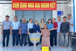 Xã Phước Hữu bàn giao nhà Đại đoàn kết cho hộ nghèo