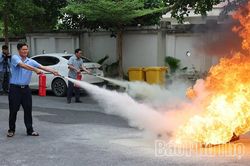 Tập huấn c&ocirc;ng t&aacute;c ph&ograve;ng ch&aacute;y, chữa ch&aacute;y v&agrave; cứu nạn, cứu hộ cho c&aacute;n bộ Cơ quan Ủy ban MTTQ tỉnh