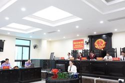 Phiên tòa sơ thẩm trực tuyến xét xử đối tượng mua bán trái phép chất ma túy