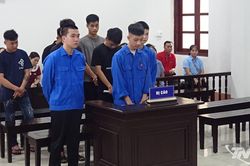 8 bị cáo lĩnh án vì gây rối trật tự công cộng