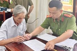 Viết tiếp h&agrave;nh tr&igrave;nh t&igrave;m lại danh t&iacute;nh liệt sĩ bằng dữ liệu ADN