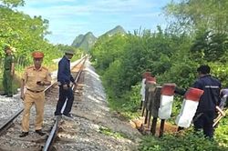 Đóng thêm 5 lối đi tự mở trên tuyến đường sắt Bắc - Nam qua Quảng Trị